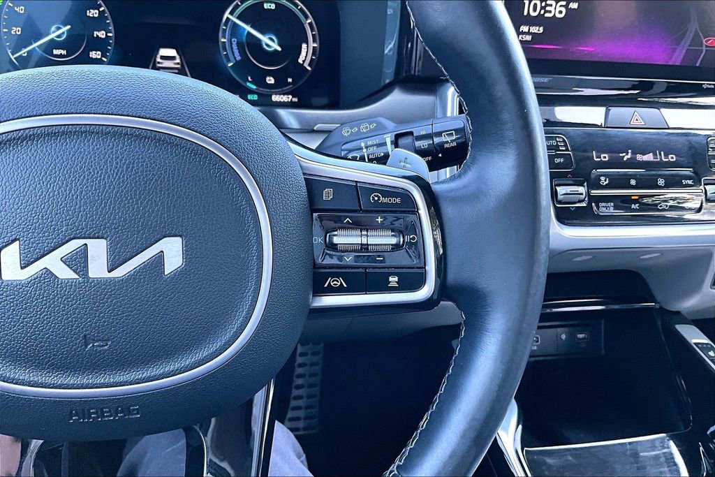 Used 2023 Kia Sorento SX Prestige w/ Panoramic Sunroof Package image 8
