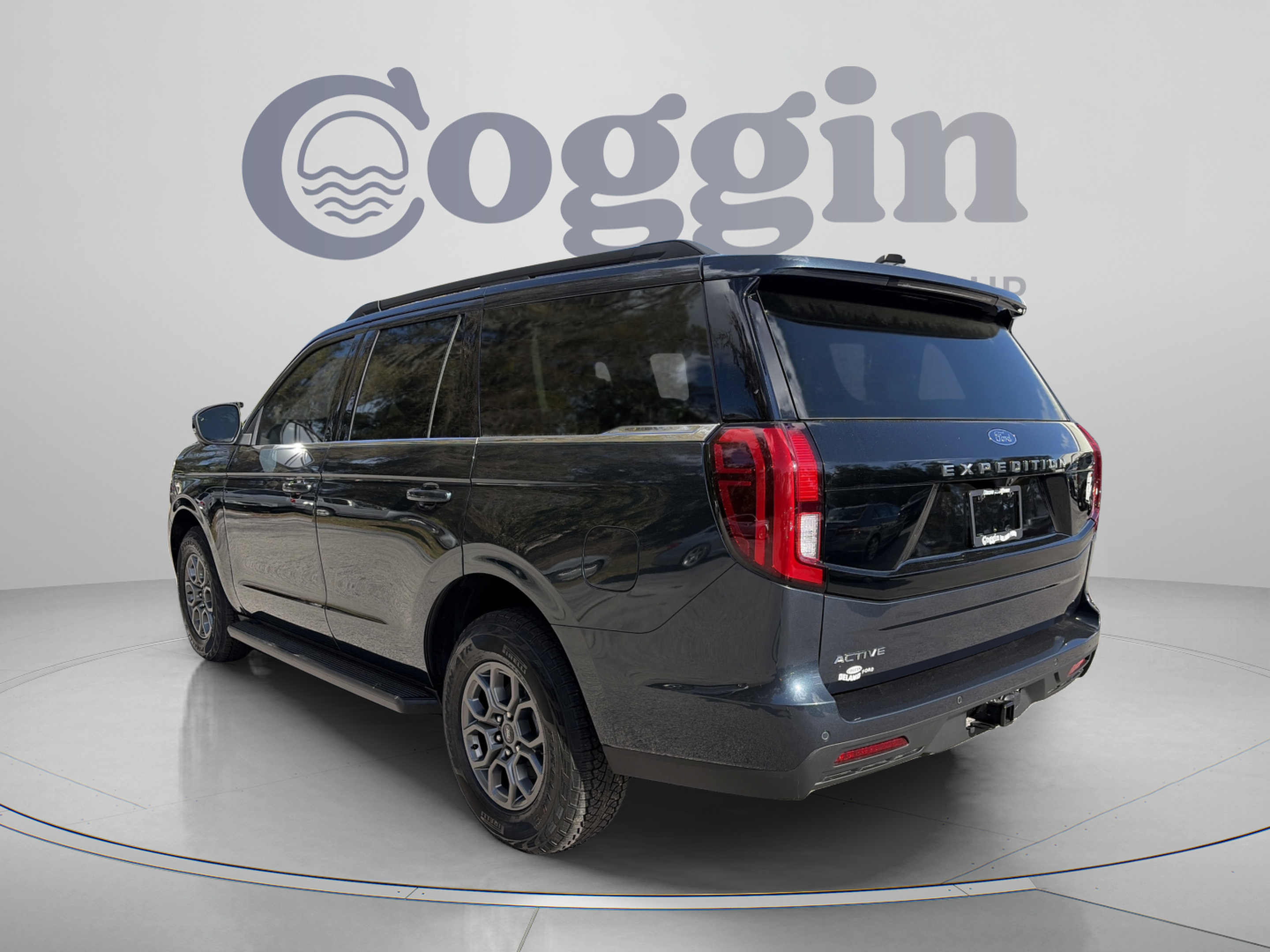 New 2026 Ford Expedition Active AWD/4WD image 3