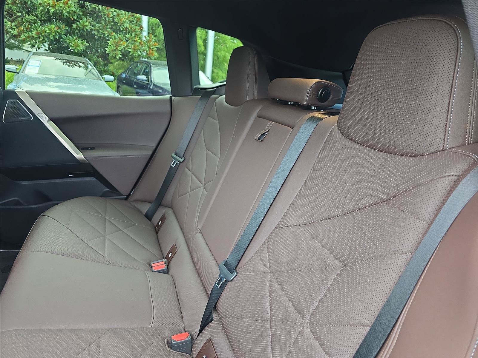Certified 2024 BMW iX M60 w/ Luxury Package AWD/4WD image 15