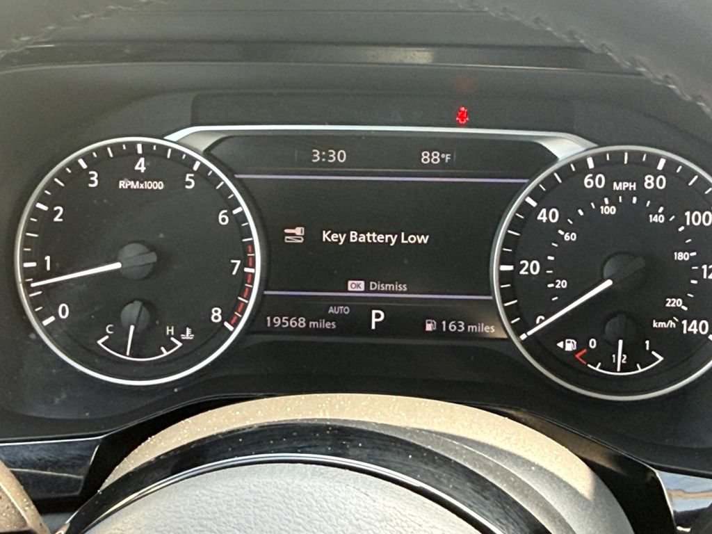 Used 2023 Nissan Pathfinder SL AWD/4WD image 13