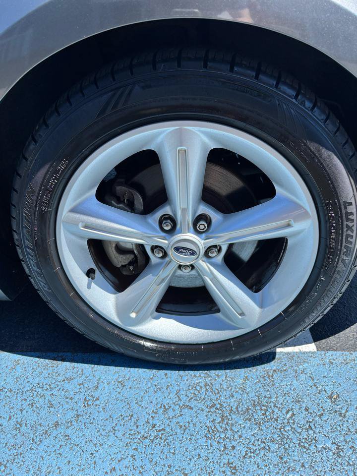 Used 2010 Ford Mustang GT RWD image 24