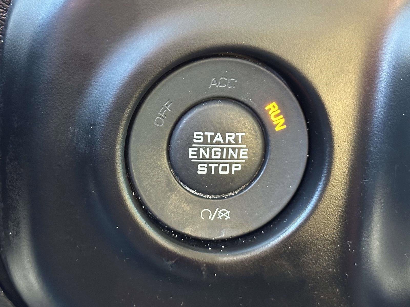 Used 2023 Jeep Gladiator Rubicon w/ LED Lighting Group image 18