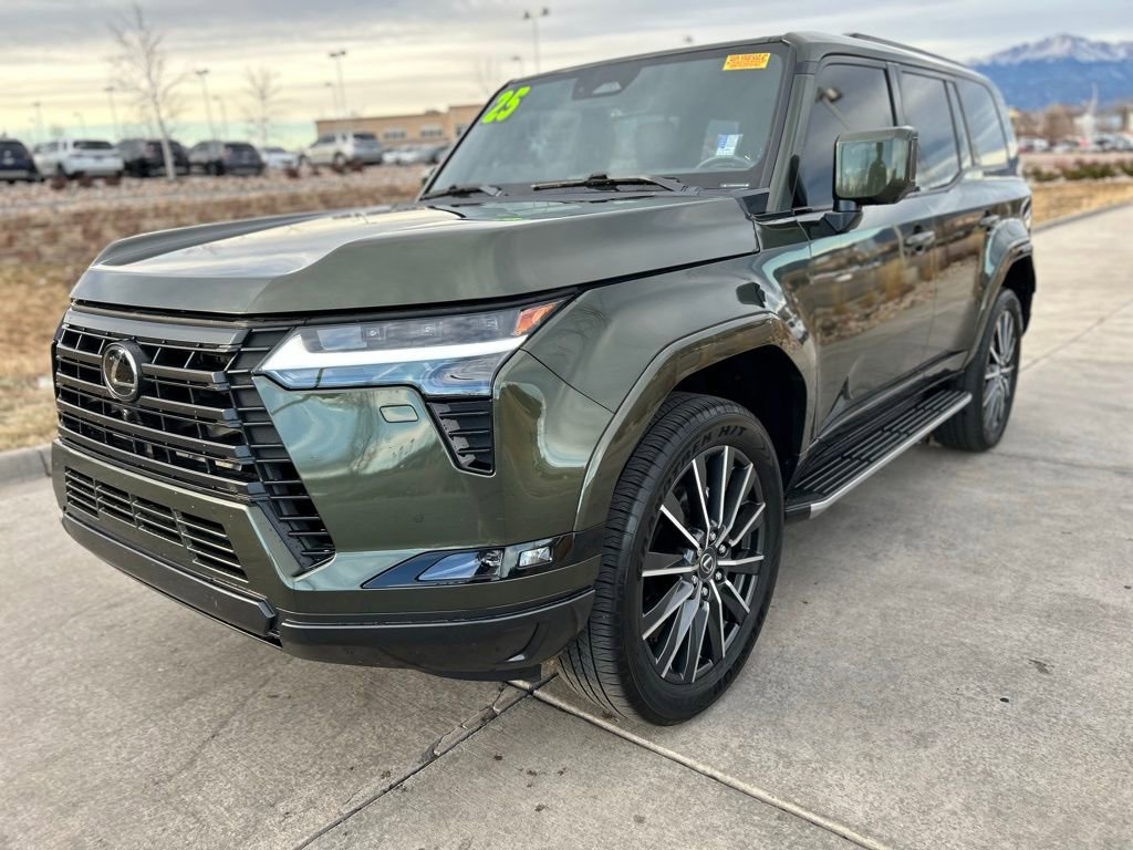 Used 2025 Lexus GX 550 image 3
