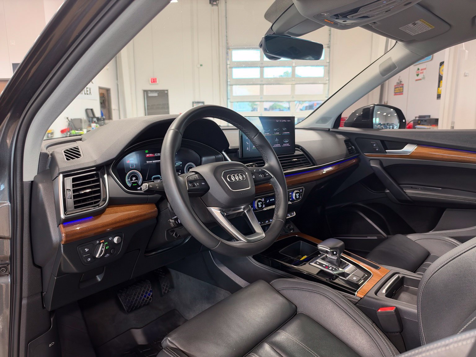 Used 2022 Audi Q5 e Prestige AWD/4WD image 15