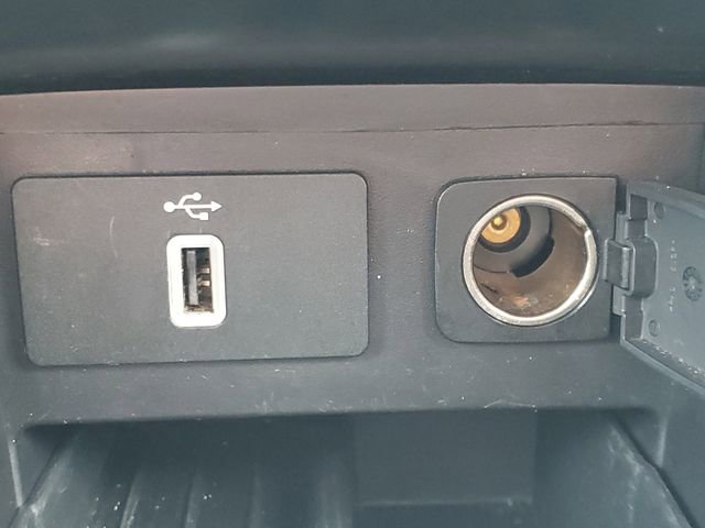 Certified 2018 Ford Explorer XLT w/ Equipment Group 202A image 30