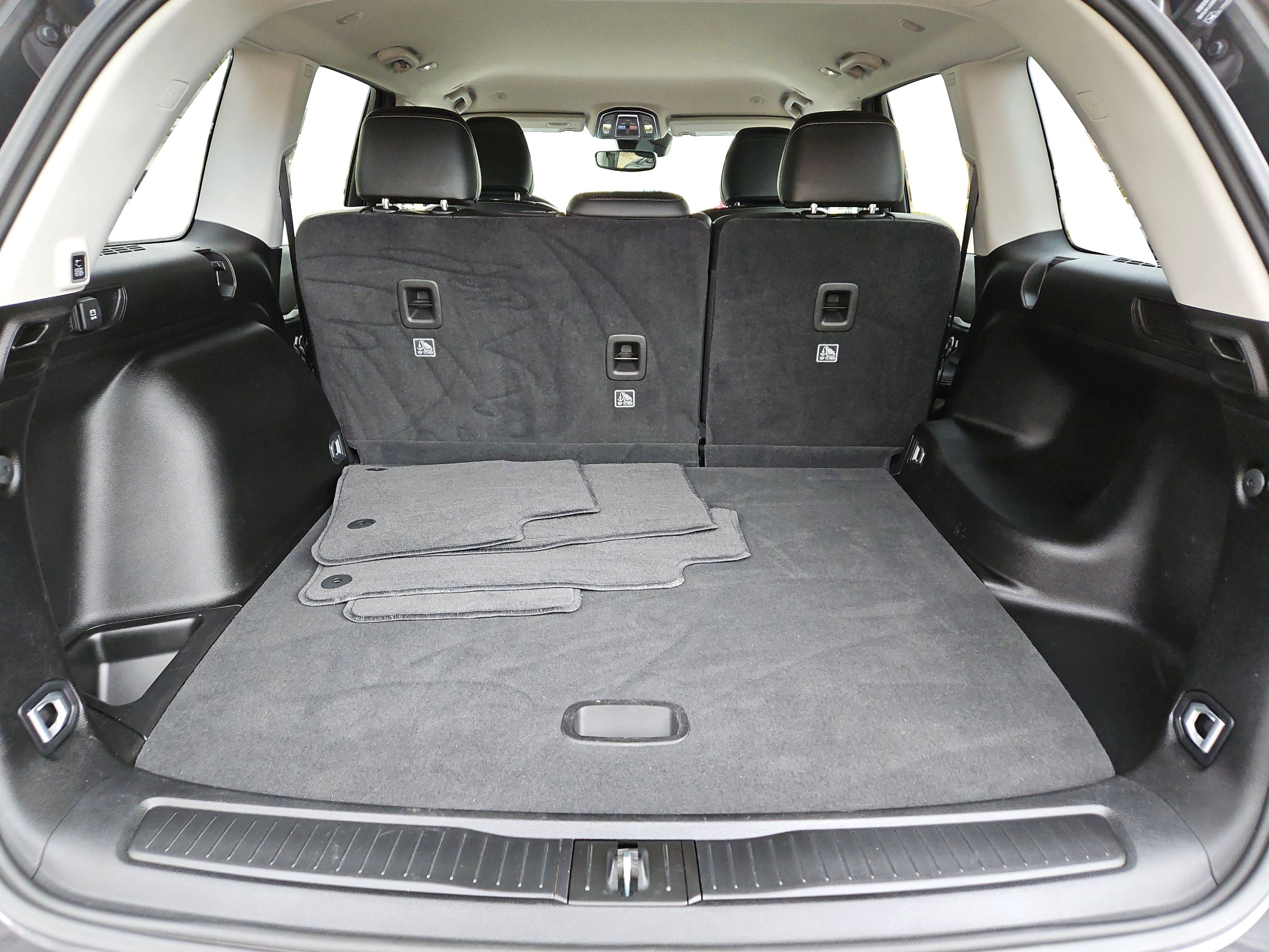 Used 2023 Jeep Grand Cherokee Limited RWD image 15