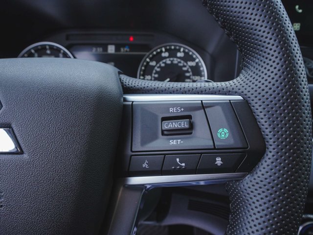 New 2026 Mitsubishi Outlander AWD image 25
