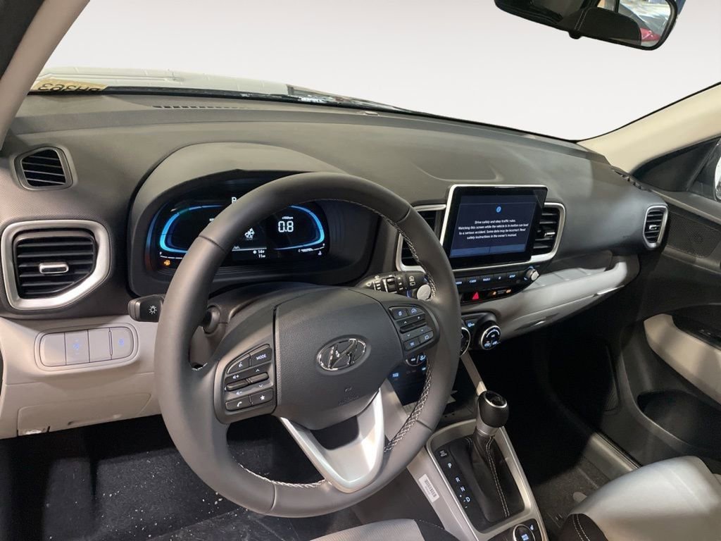 New 2026 Hyundai Venue SEL image 18