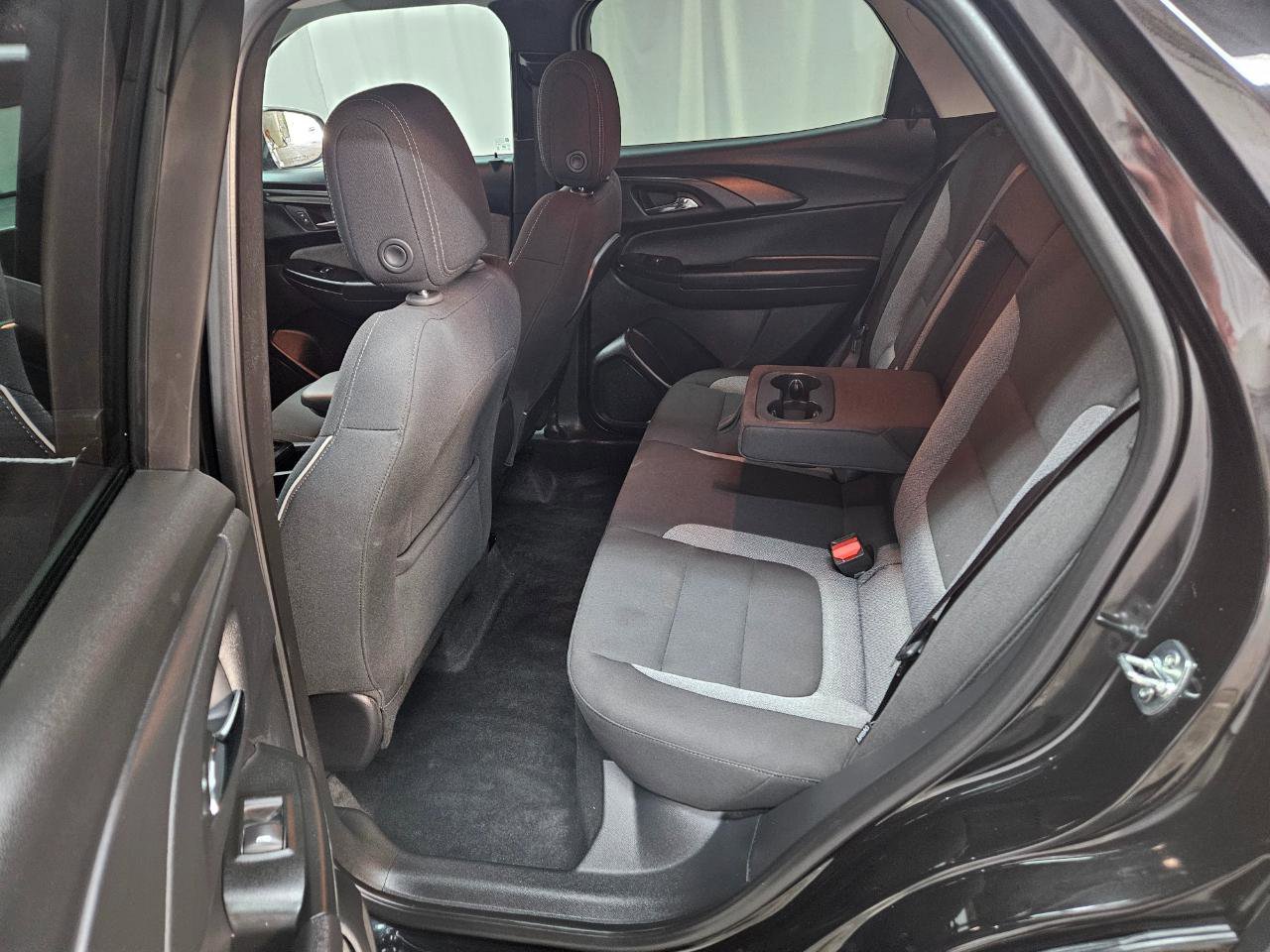 Used 2025 Chevrolet TrailBlazer LT w/ Convenience Package image 16