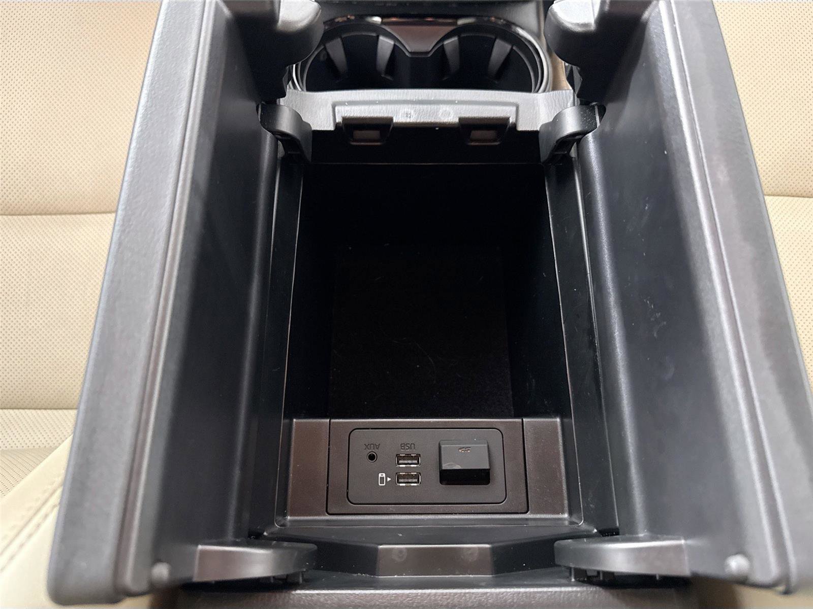 Used 2020 MAZDA CX-9 Touring image 34