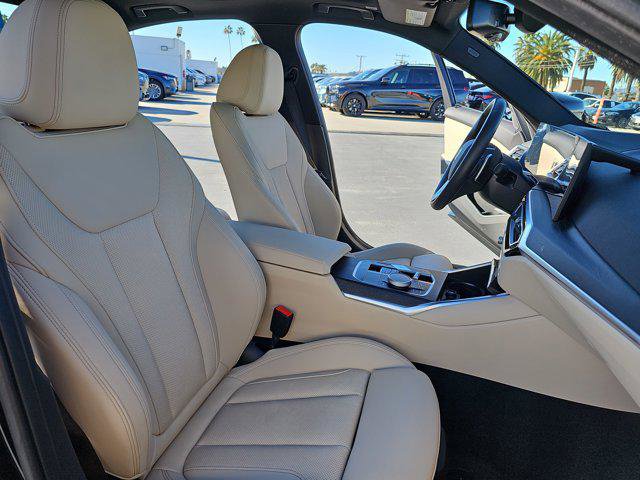 Used 2024 BMW 330i Sedan w/ Convenience Package image 10
