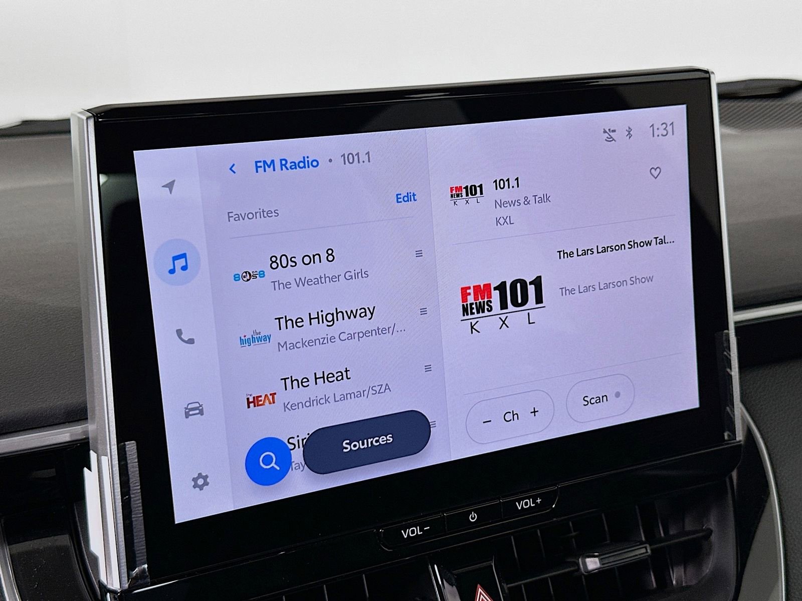 Certified 2026 Toyota Corolla SE w/ SE Package image 15