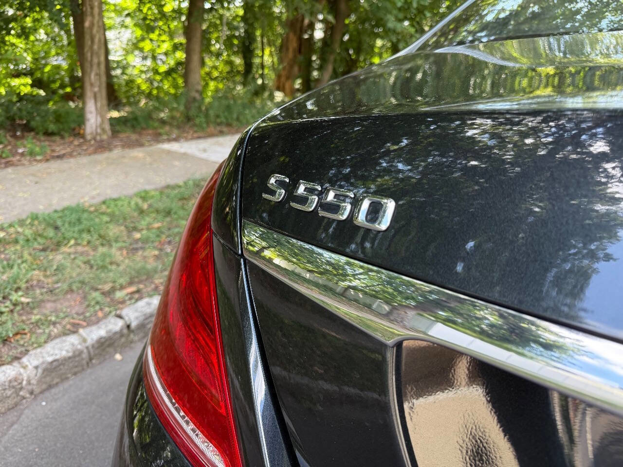 Used 2015 Mercedes-Benz S 550 4MATIC Sedan image 8