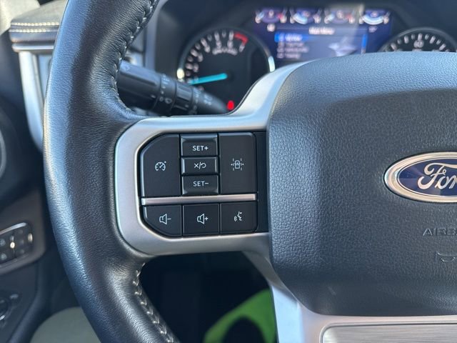 Used 2024 Ford Expedition XLT image 30