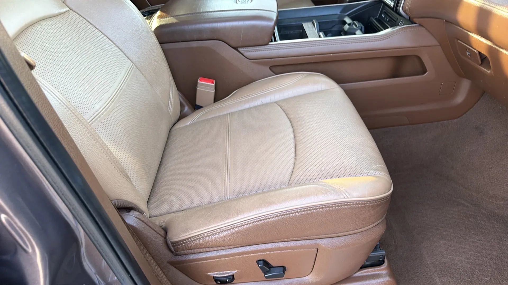 Used 2019 RAM 3500 Limited w/ Max Tow Package AWD/4WD image 78