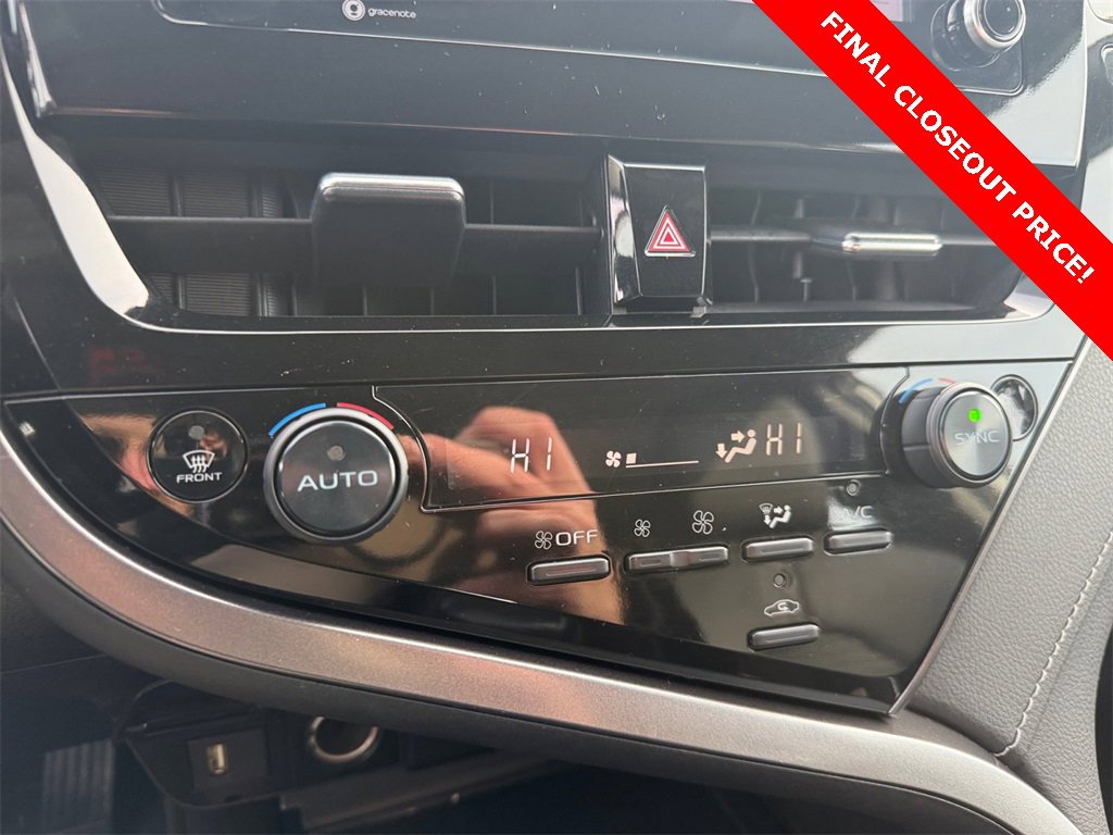Used 2023 Toyota Camry SE image 31