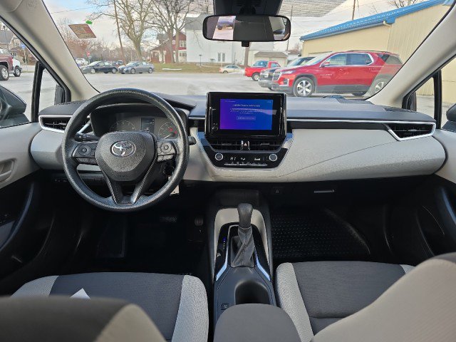 Used 2023 Toyota Corolla LE FWD image 29