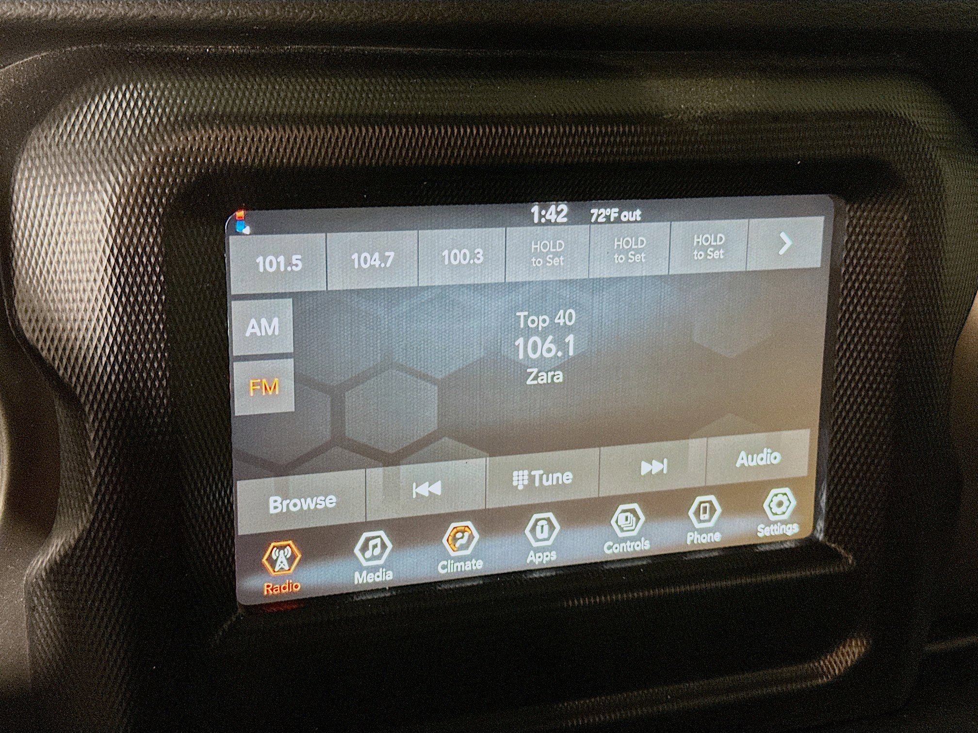 Used 2023 Jeep Wrangler Sport S image 19