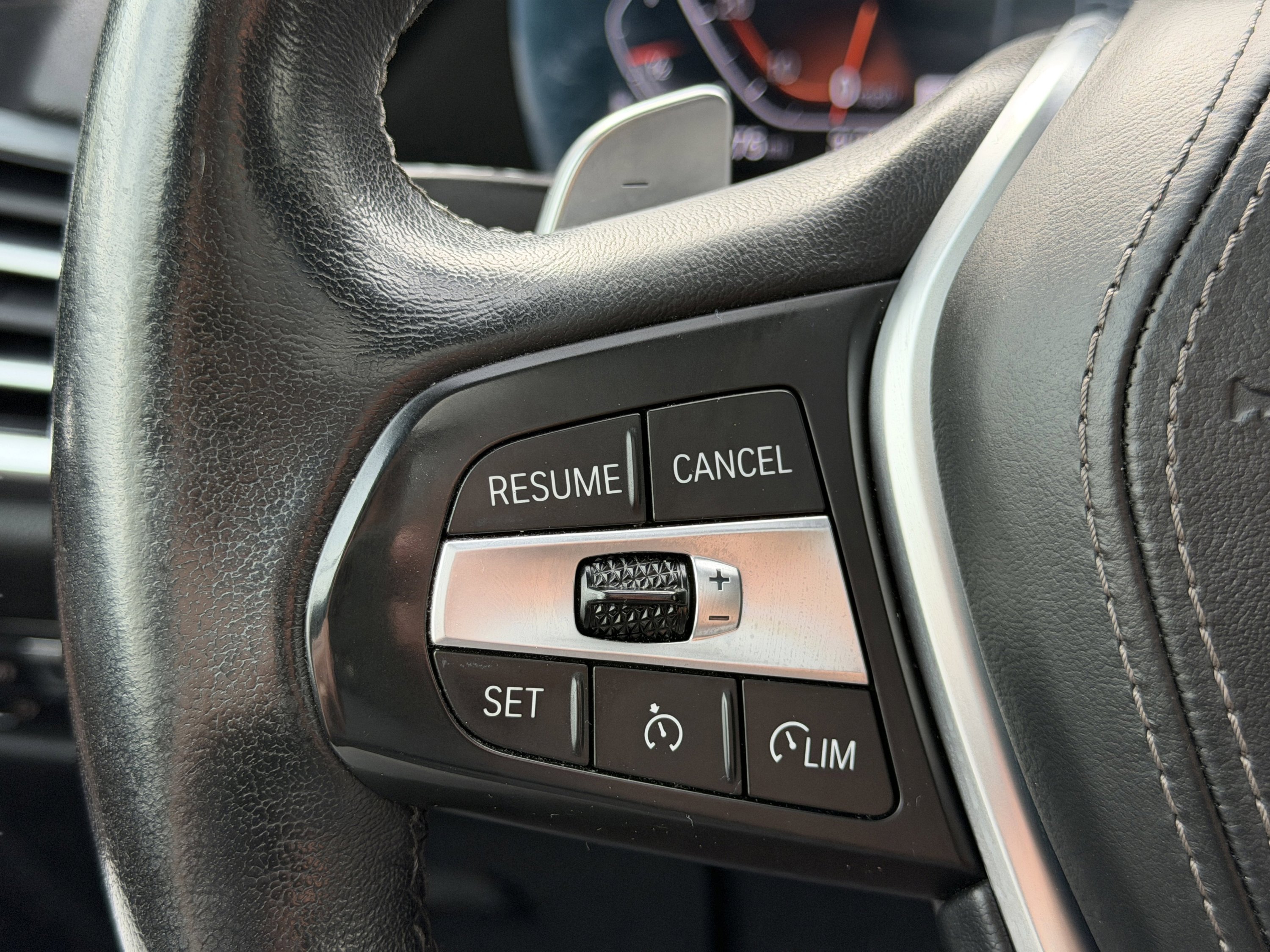 Used 2022 BMW X5 xDrive40i w/ Premium Package AWD/4WD image 30