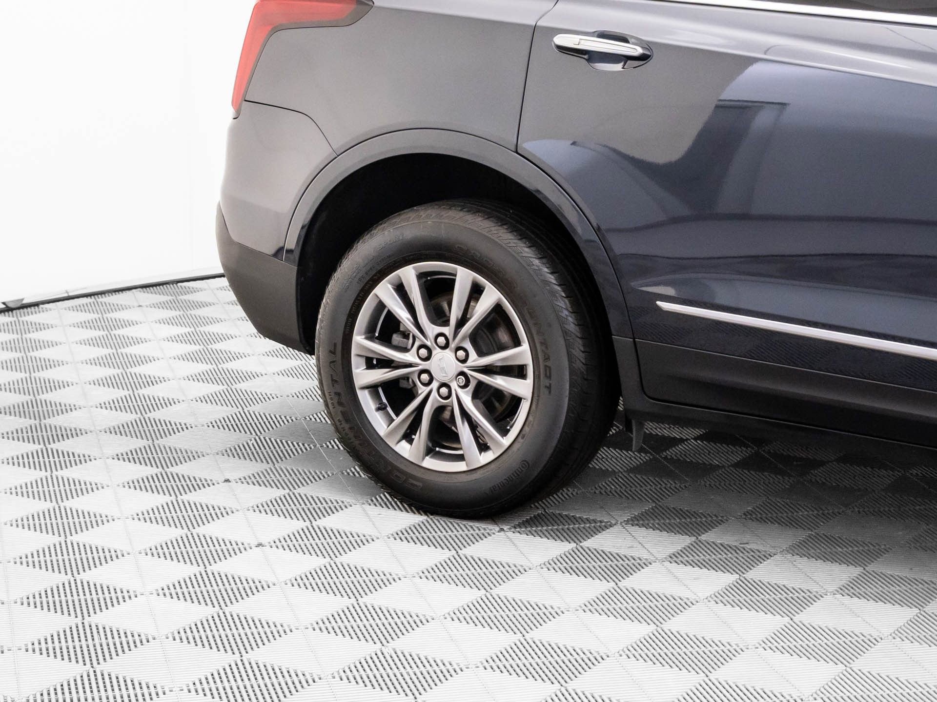 Certified 2022 Cadillac XT5 Premium Luxury image 38