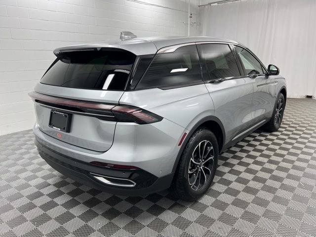 Used 2024 Lincoln Nautilus Premier AWD/4WD image 6