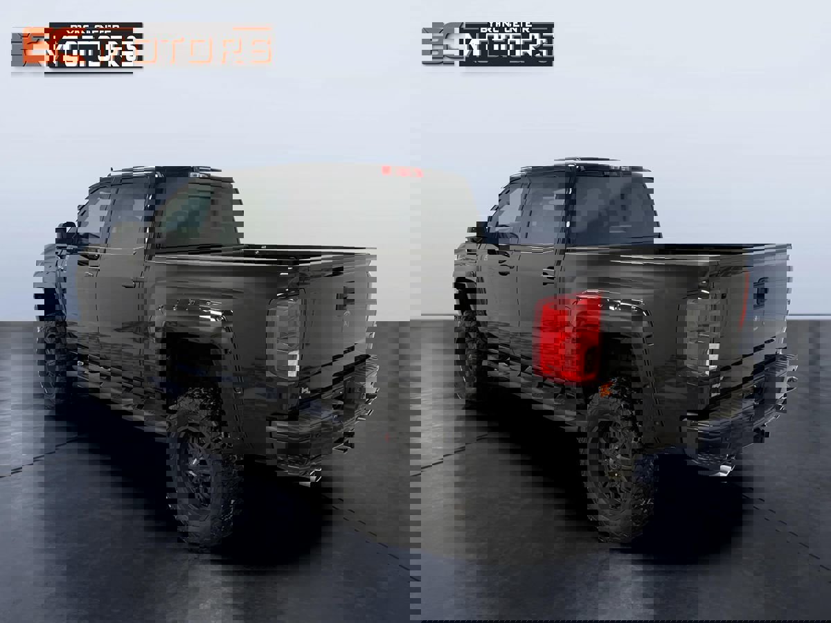 Used 2017 Chevrolet Silverado 1500 LTZ Z71 w/ LTZ Plus Package image 4