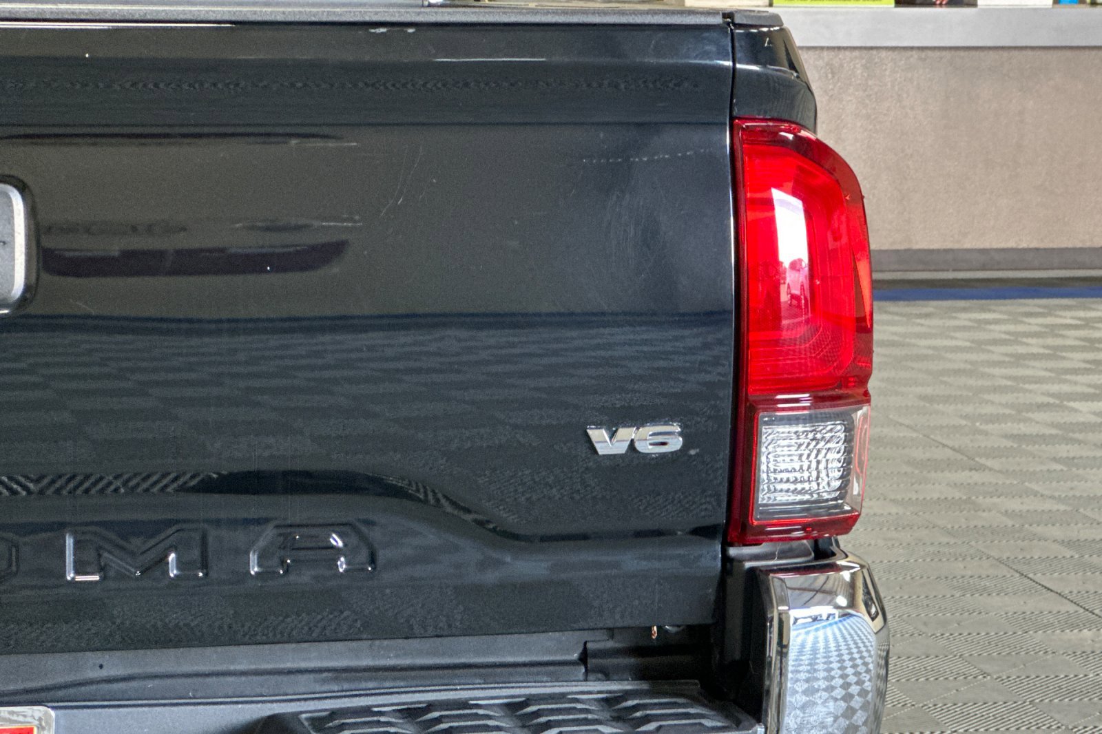 Used 2019 Toyota Tacoma SR5 image 45