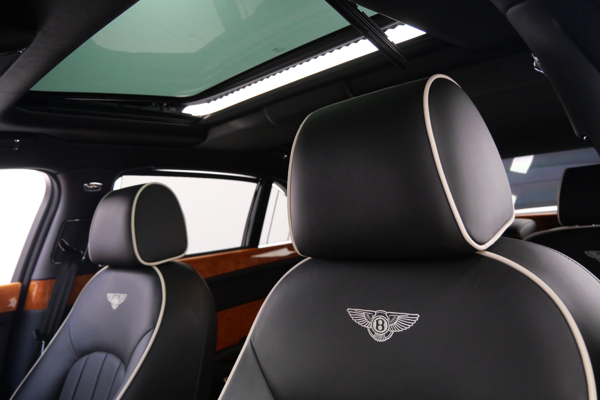 Used 2013 Bentley Mulsanne RWD image 18