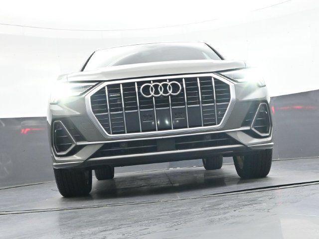 Used 2022 Audi Q3 2.0T Premium Plus AWD/4WD image 35
