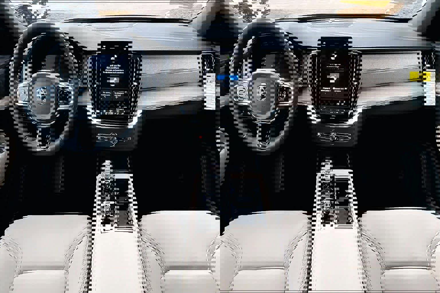 New 2026 Volvo XC90 B6 Plus w/ Protection Package Premier AWD/4WD image 7