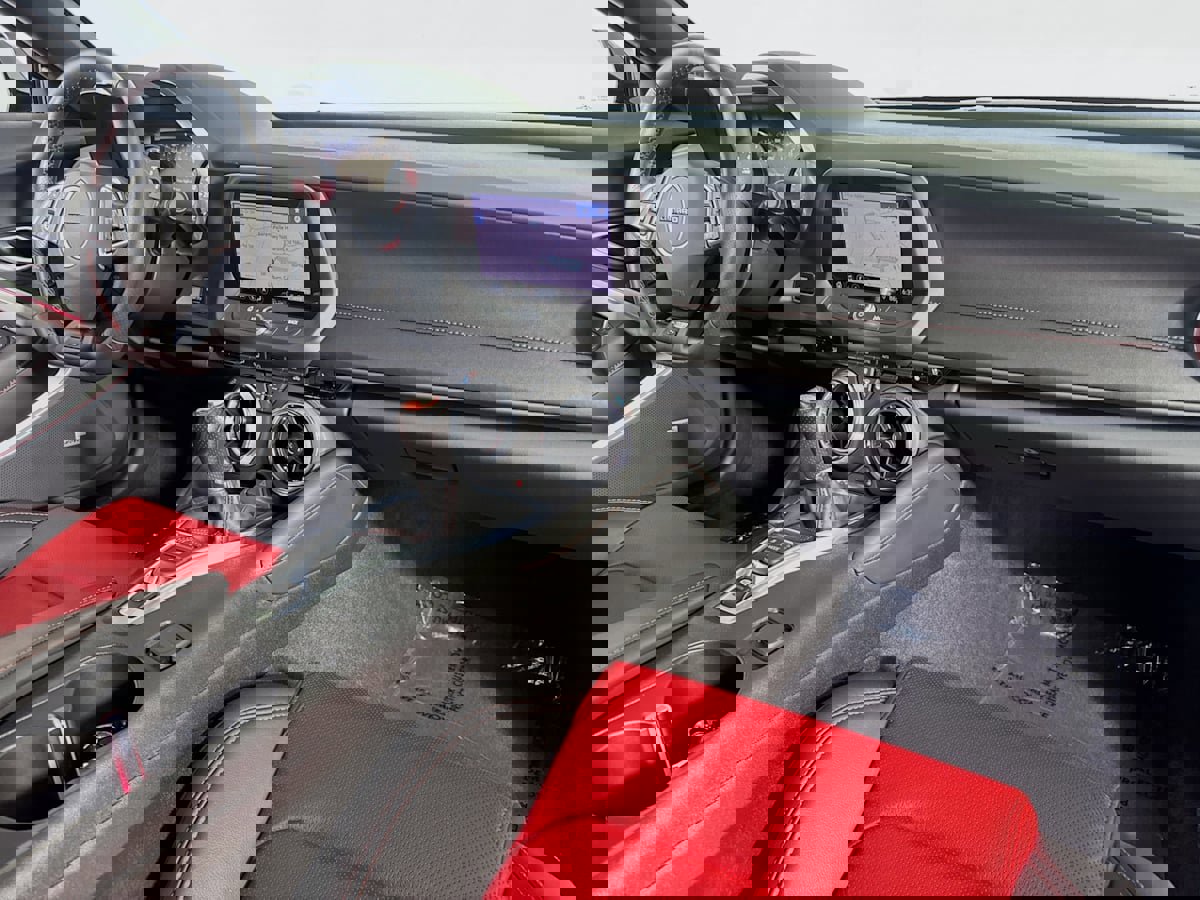 Used 2023 Chevrolet Camaro SS image 34