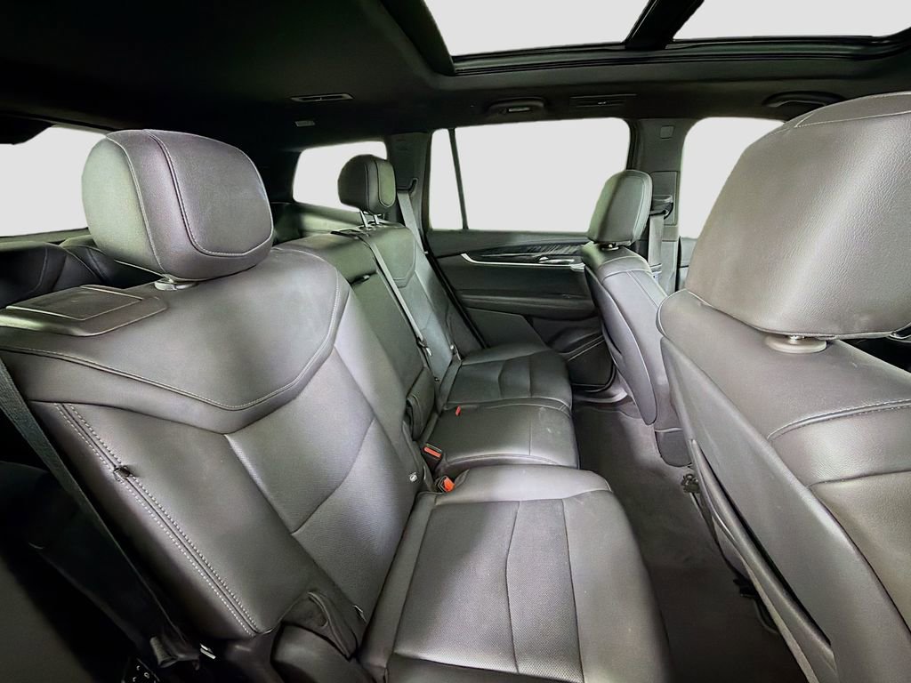 Used 2023 Cadillac XT6 Premium Luxury image 32
