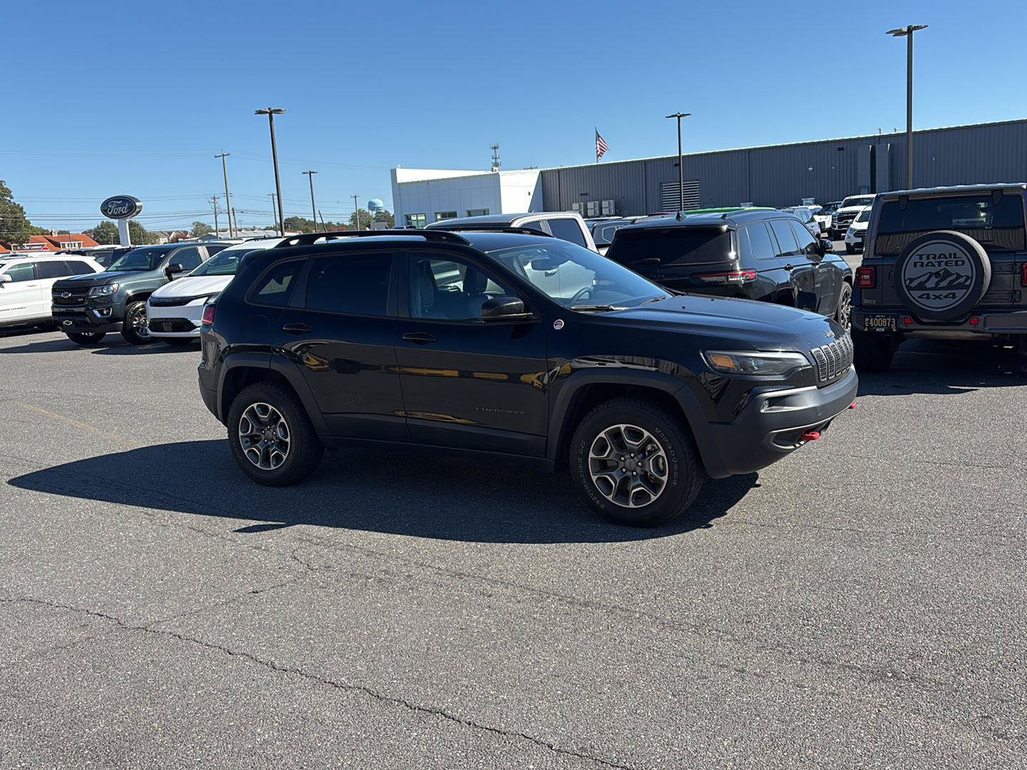 Used 2022 Jeep Cherokee Trailhawk w/ Premium Leather Package AWD/4WD image 14