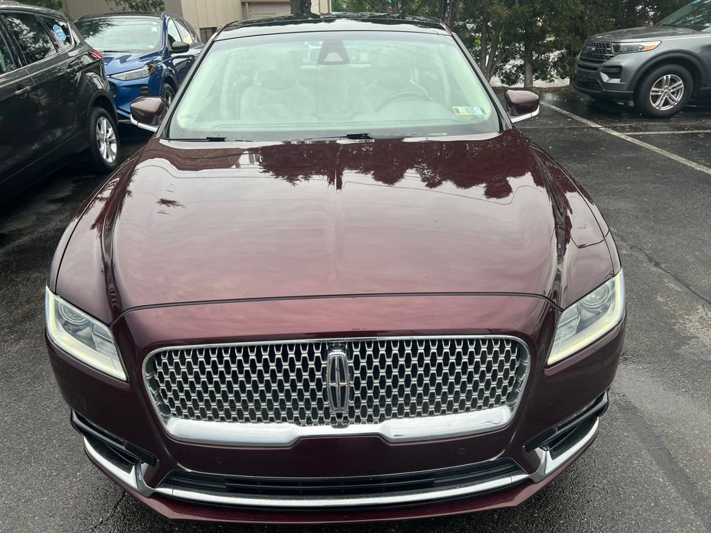 Used 2019 Lincoln Continental Select w/ Continental Climate Package AWD/4WD image 2