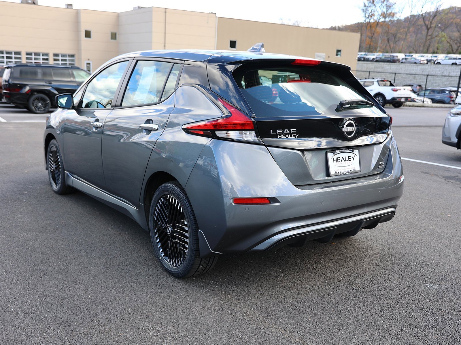 Used 2023 Nissan Leaf SV Plus image 5