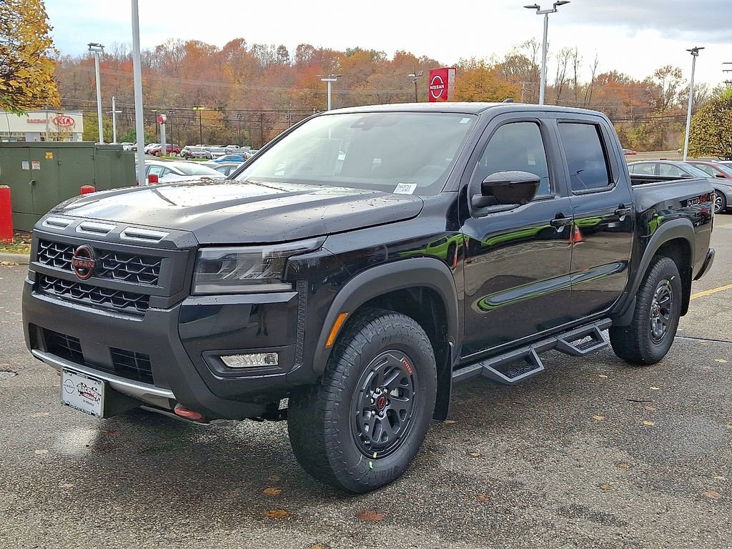 New 2026 Nissan Frontier PRO-4X w/ Pro-4x Convenience Package image 3