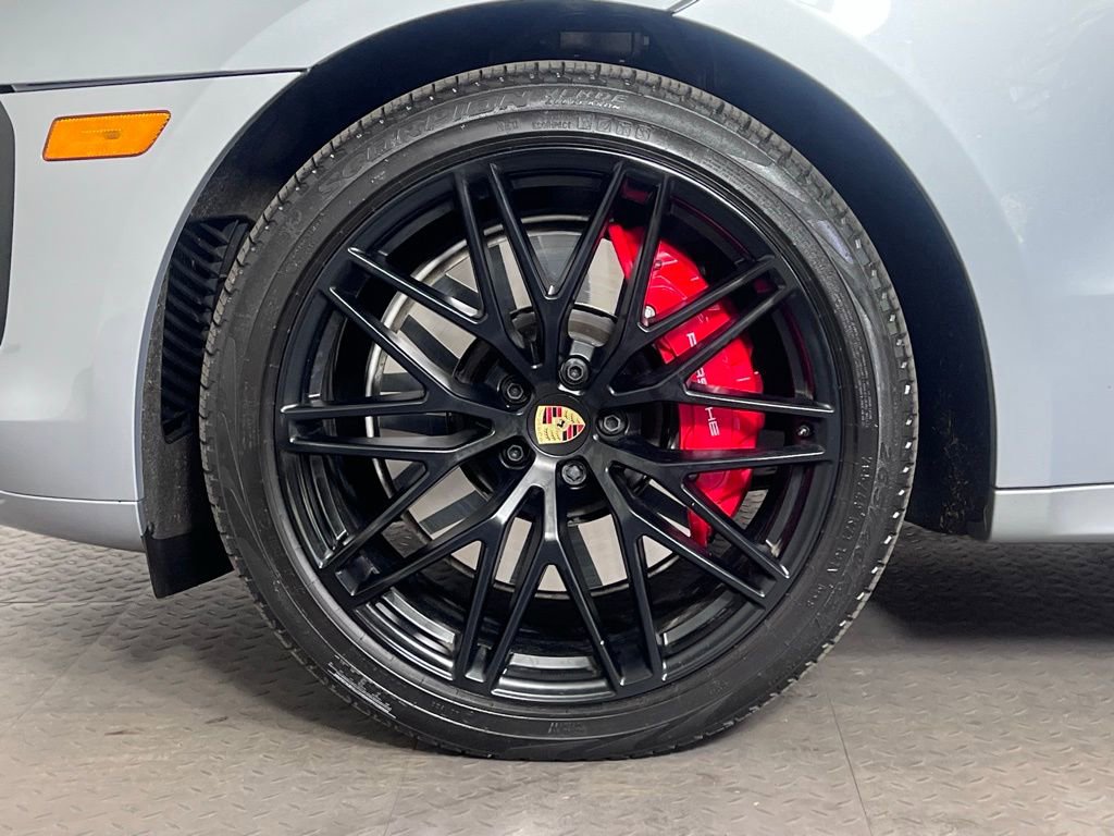 Certified 2023 Porsche Macan GTS w/ Premium Package Plus AWD/4WD image 11