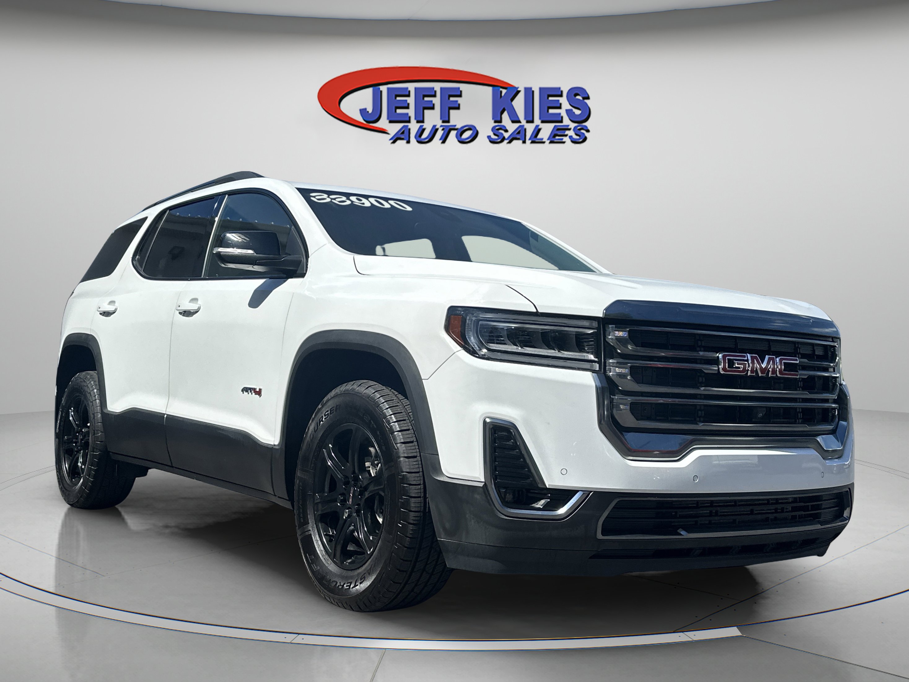 Used 2022 GMC Acadia AT4 w/ Technology Package image 2