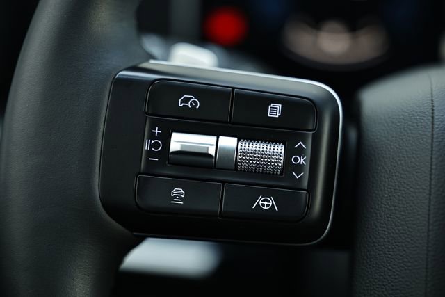 Used 2024 Hyundai Santa Fe SE image 31