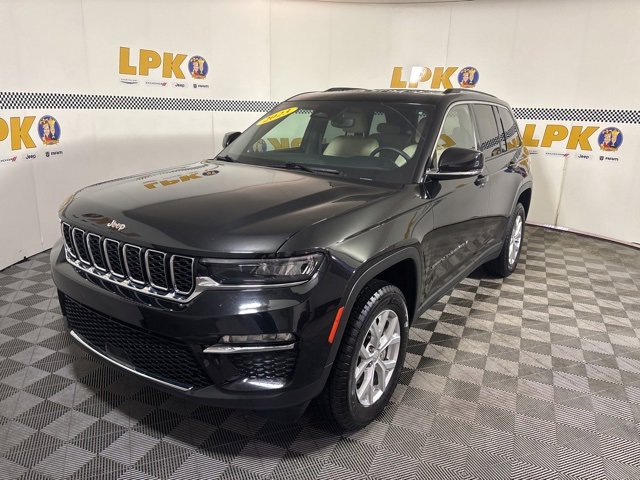 Used 2023 Jeep Grand Cherokee Limited image 15