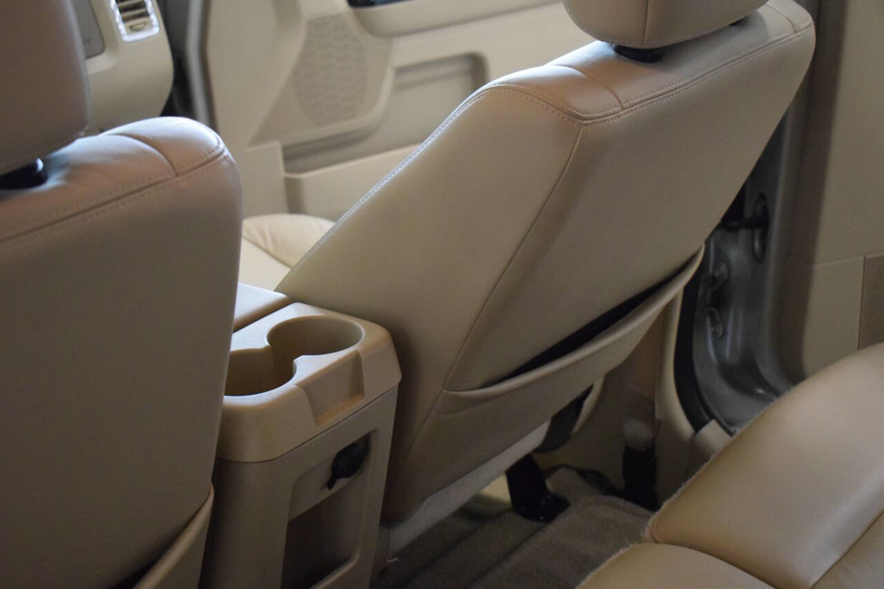 Used 2010 Ford Escape Limited AWD/4WD image 70