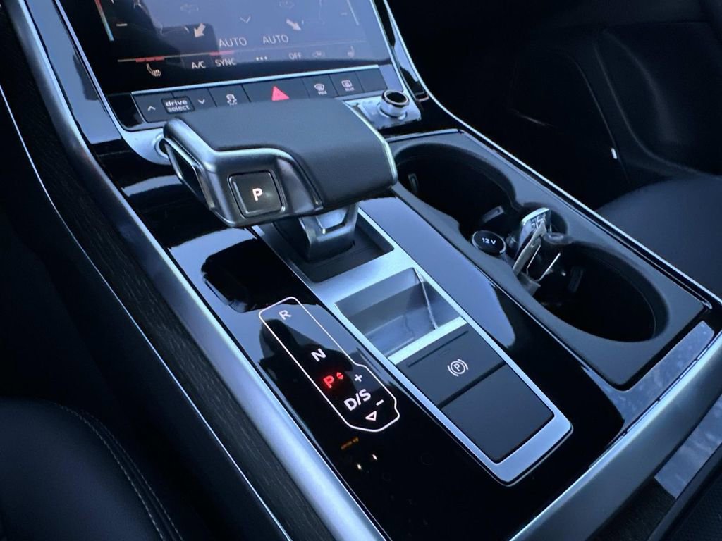 New 2026 Audi Q8 Premium image 24
