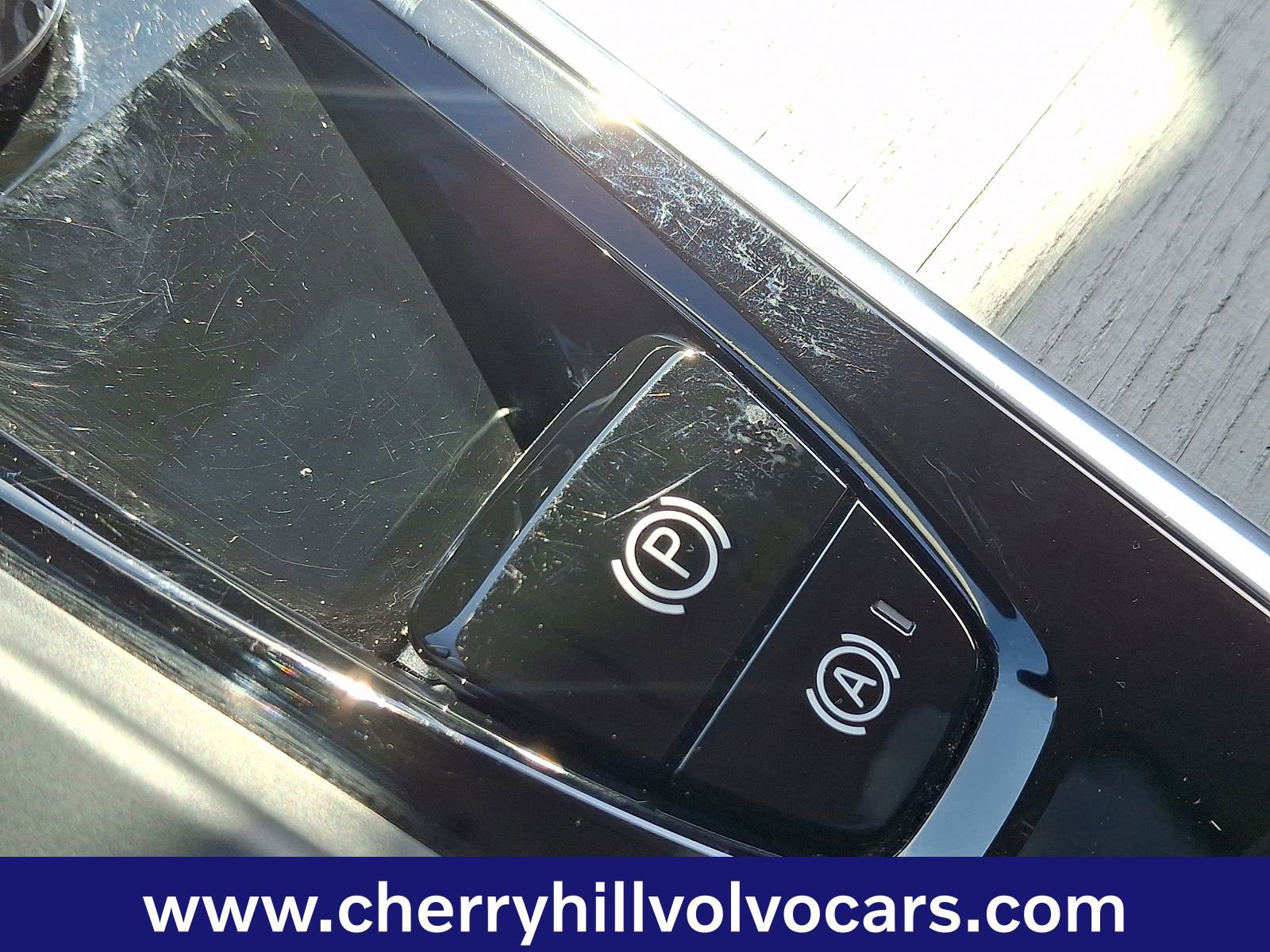 Certified 2025 Volvo XC60 B5 Plus image 26