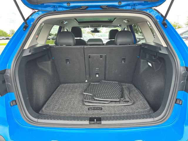 Certified 2025 Volkswagen Taos SE AWD/4WD image 26