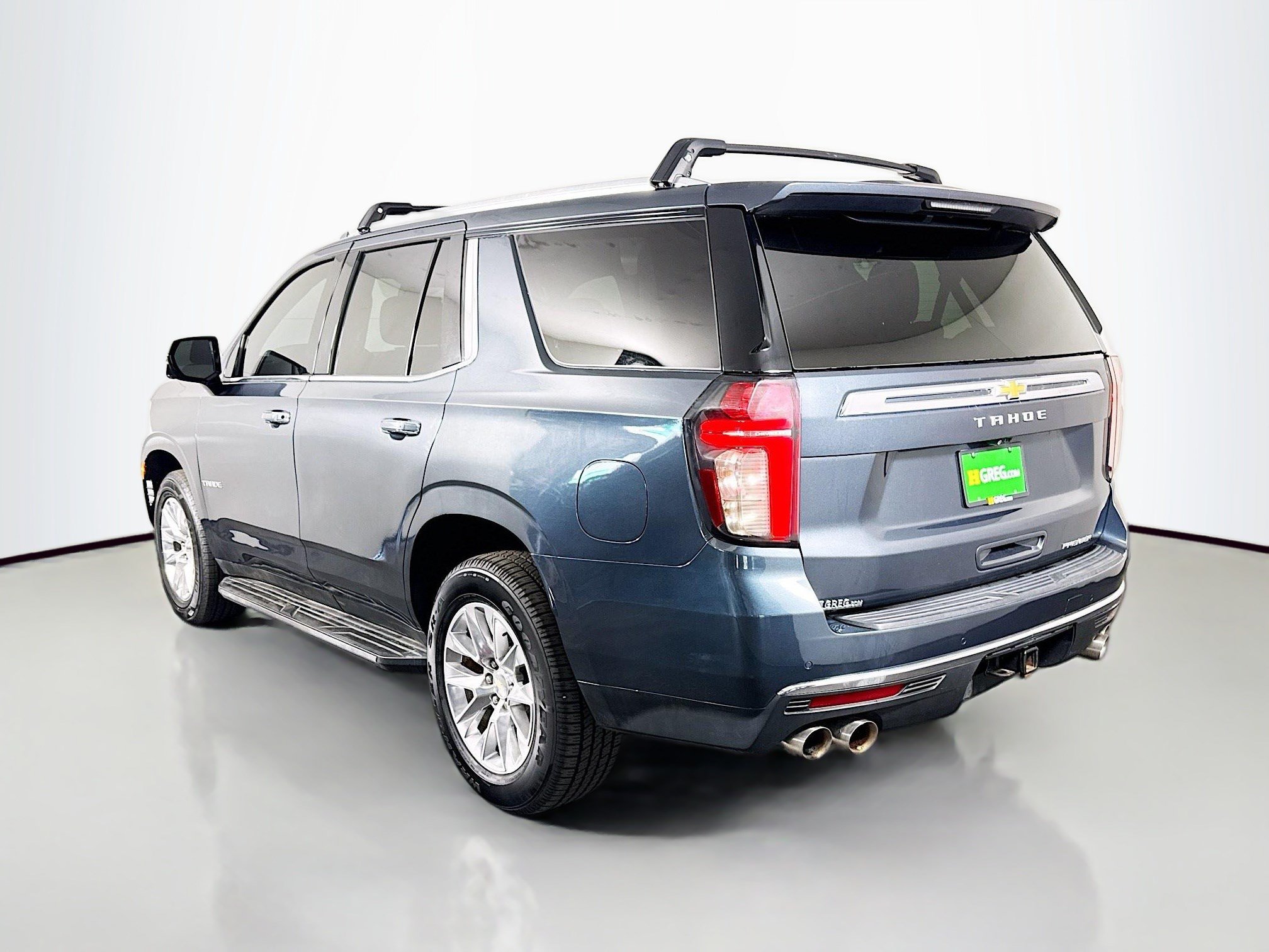 Used 2021 Chevrolet Tahoe Premier w/ Premium Package AWD/4WD image 7