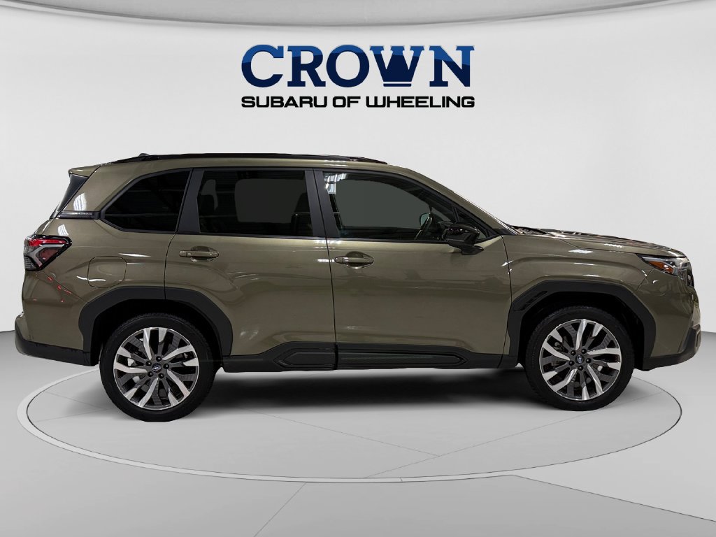 Used 2026 Subaru Forester Touring AWD/4WD image 2