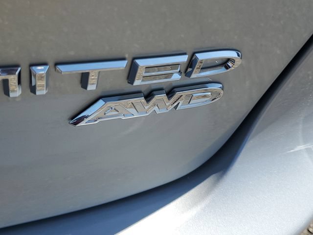 New 2026 Chrysler Pacifica Limited w/ Trailer Tow Group AWD/4WD image 6