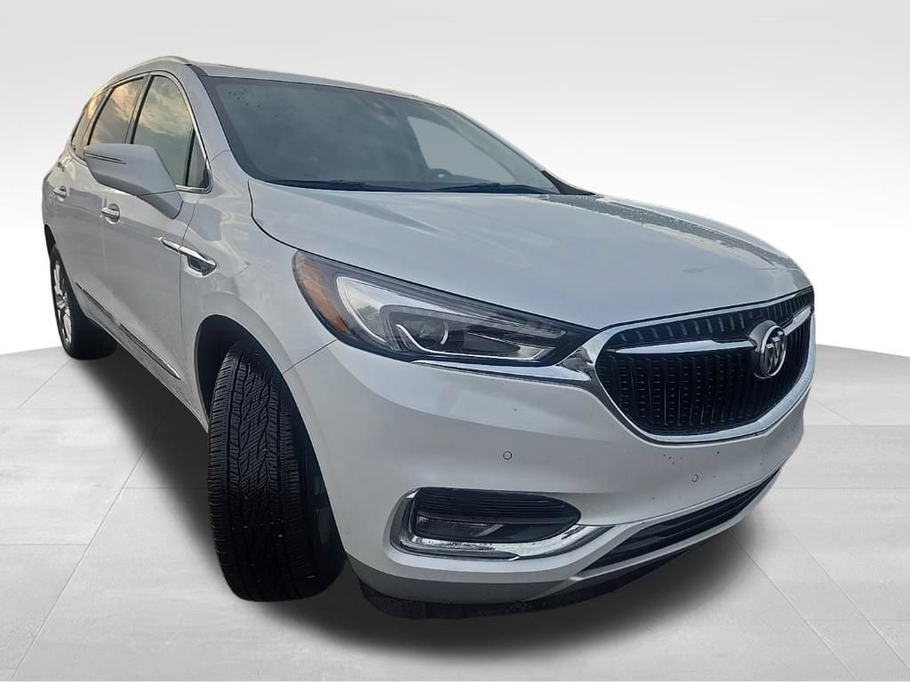 Certified 2020 Buick Enclave Premium w/ Sun and Sites Package AWD/4WD image 7