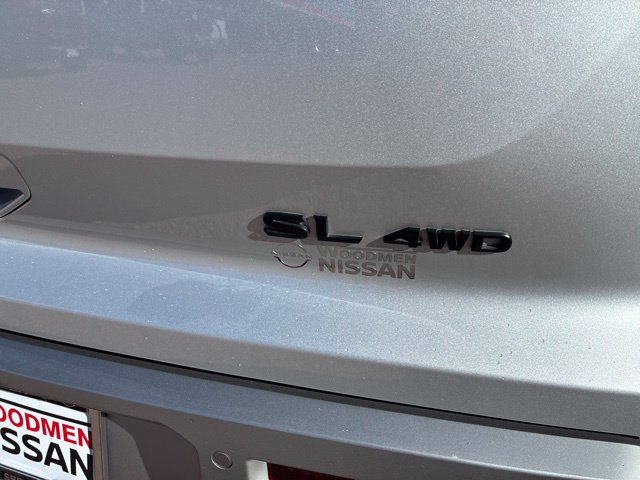 Certified 2024 Nissan Pathfinder SL w/ Black Appearance Package AWD/4WD image 9