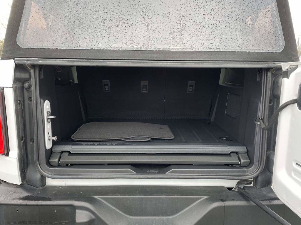 Used 2023 Ford Bronco Wildtrak image 12